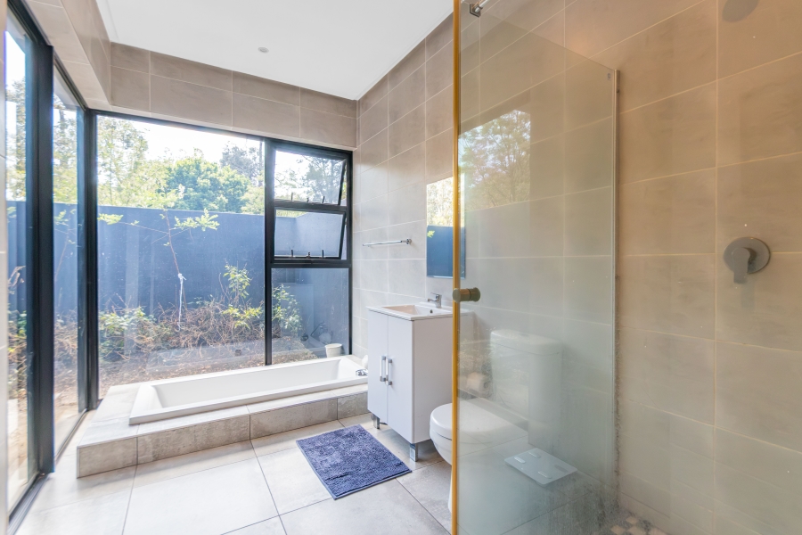 3 Bedroom Property for Sale in Chartwell Gauteng