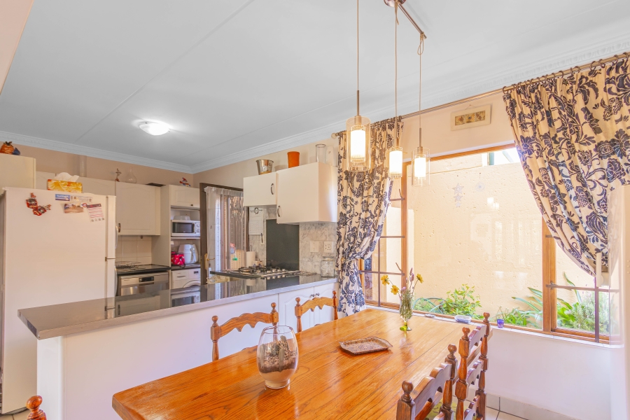 3 Bedroom Property for Sale in Lonehill Gauteng