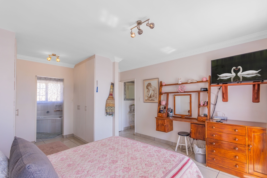 3 Bedroom Property for Sale in Lonehill Gauteng