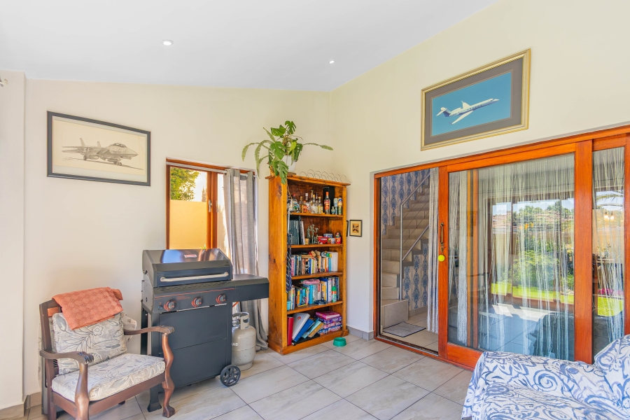 3 Bedroom Property for Sale in Lonehill Gauteng