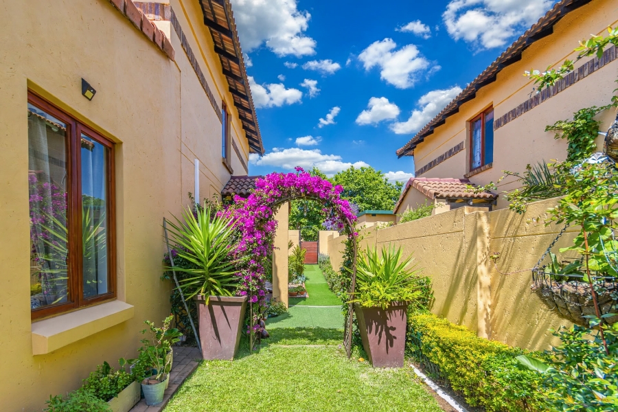3 Bedroom Property for Sale in Lonehill Gauteng