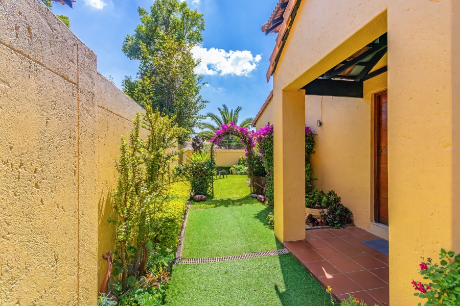 3 Bedroom Property for Sale in Lonehill Gauteng