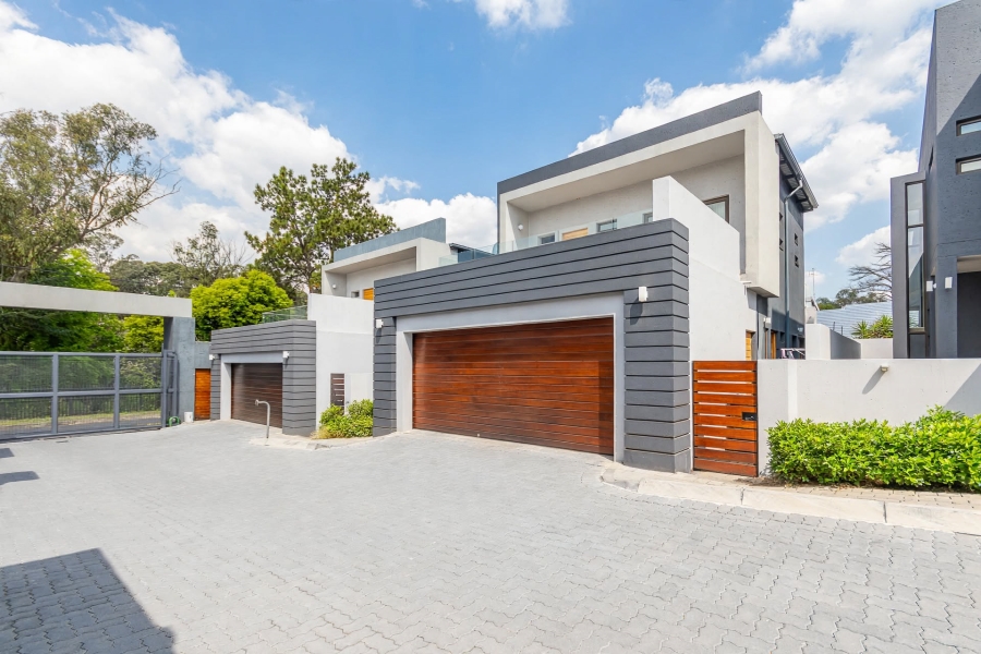 3 Bedroom Property for Sale in Bryanston Gauteng