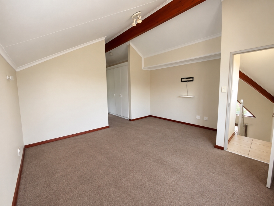 To Let 3 Bedroom Property for Rent in Broadacres Gauteng