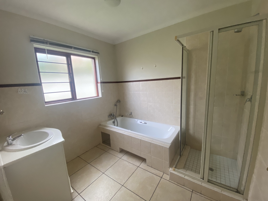 To Let 3 Bedroom Property for Rent in Broadacres Gauteng