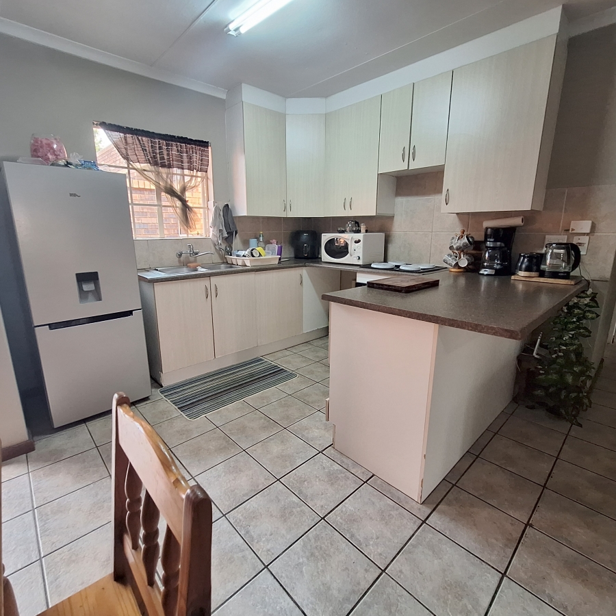 3 Bedroom Property for Sale in Magalieskruin Gauteng