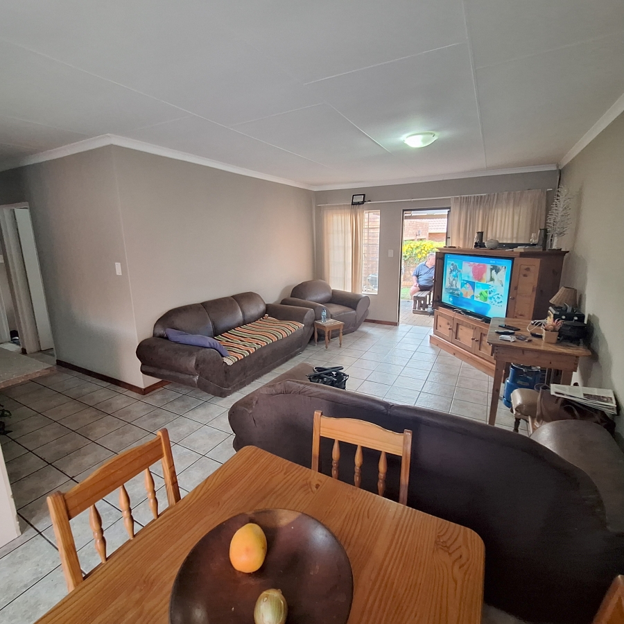 3 Bedroom Property for Sale in Magalieskruin Gauteng