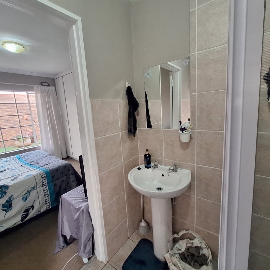 3 Bedroom Property for Sale in Magalieskruin Gauteng