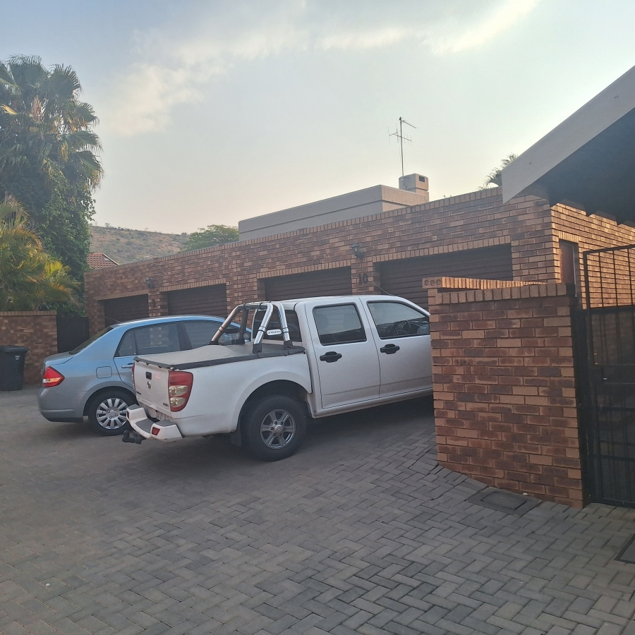 3 Bedroom Property for Sale in Magalieskruin Gauteng