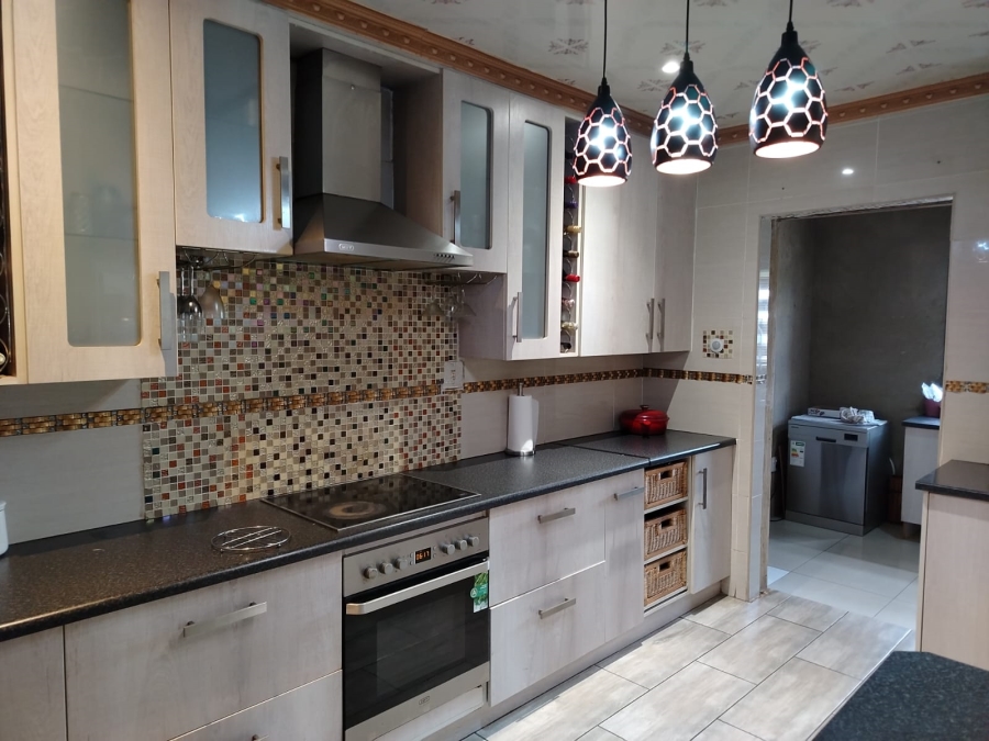 4 Bedroom Property for Sale in Daleside Gauteng