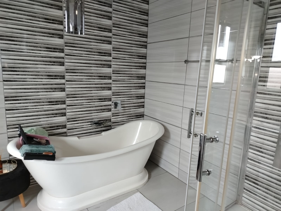 4 Bedroom Property for Sale in Daleside Gauteng