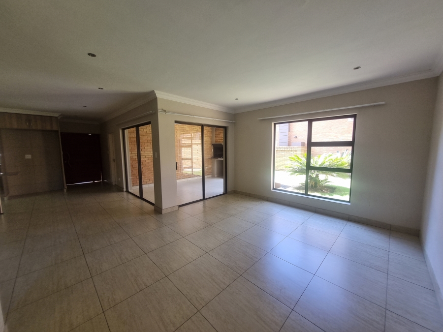 To Let 3 Bedroom Property for Rent in Equestria Gauteng