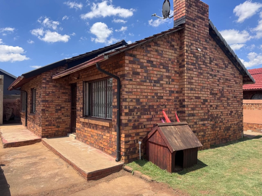 3 Bedroom Property for Sale in Vosloorus Ext 10 Gauteng