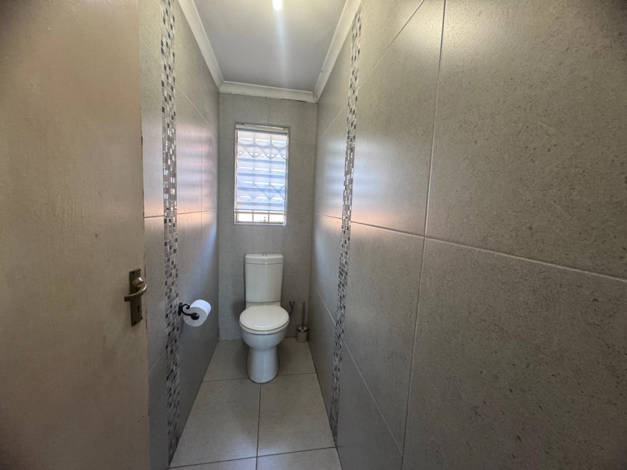 3 Bedroom Property for Sale in Vosloorus Ext 10 Gauteng