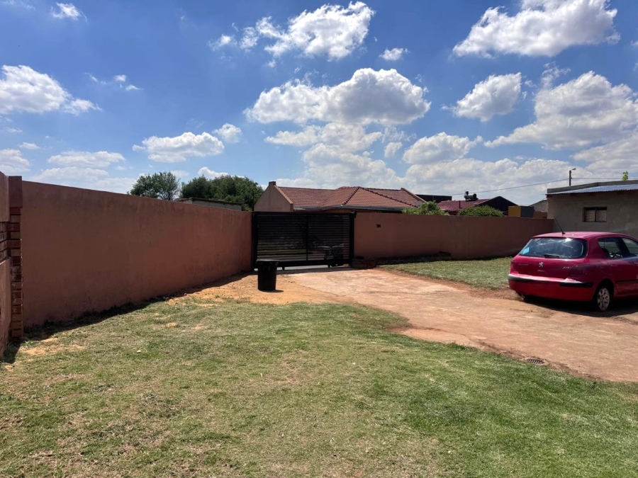 3 Bedroom Property for Sale in Vosloorus Ext 10 Gauteng
