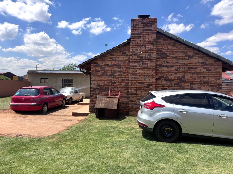 3 Bedroom Property for Sale in Vosloorus Ext 10 Gauteng