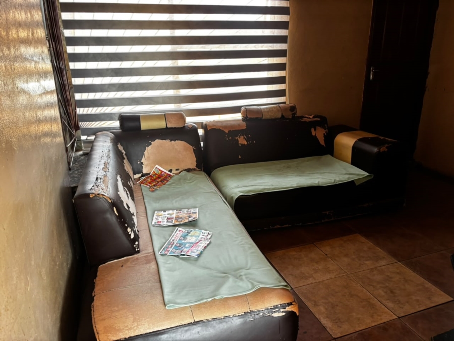 1 Bedroom Property for Sale in Mabuya Park Gauteng