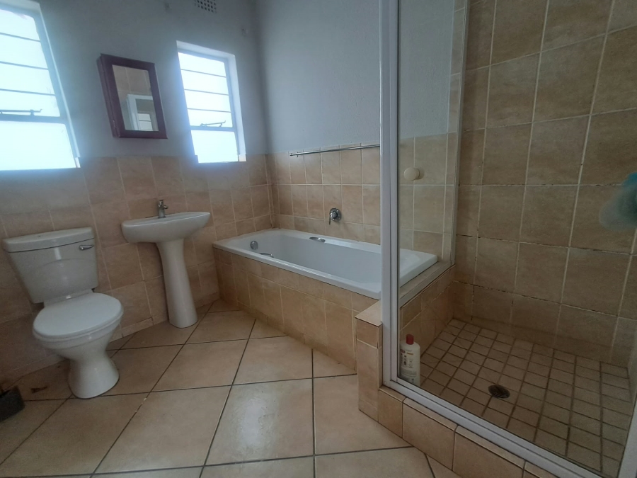 To Let 3 Bedroom Property for Rent in Groblerpark Gauteng
