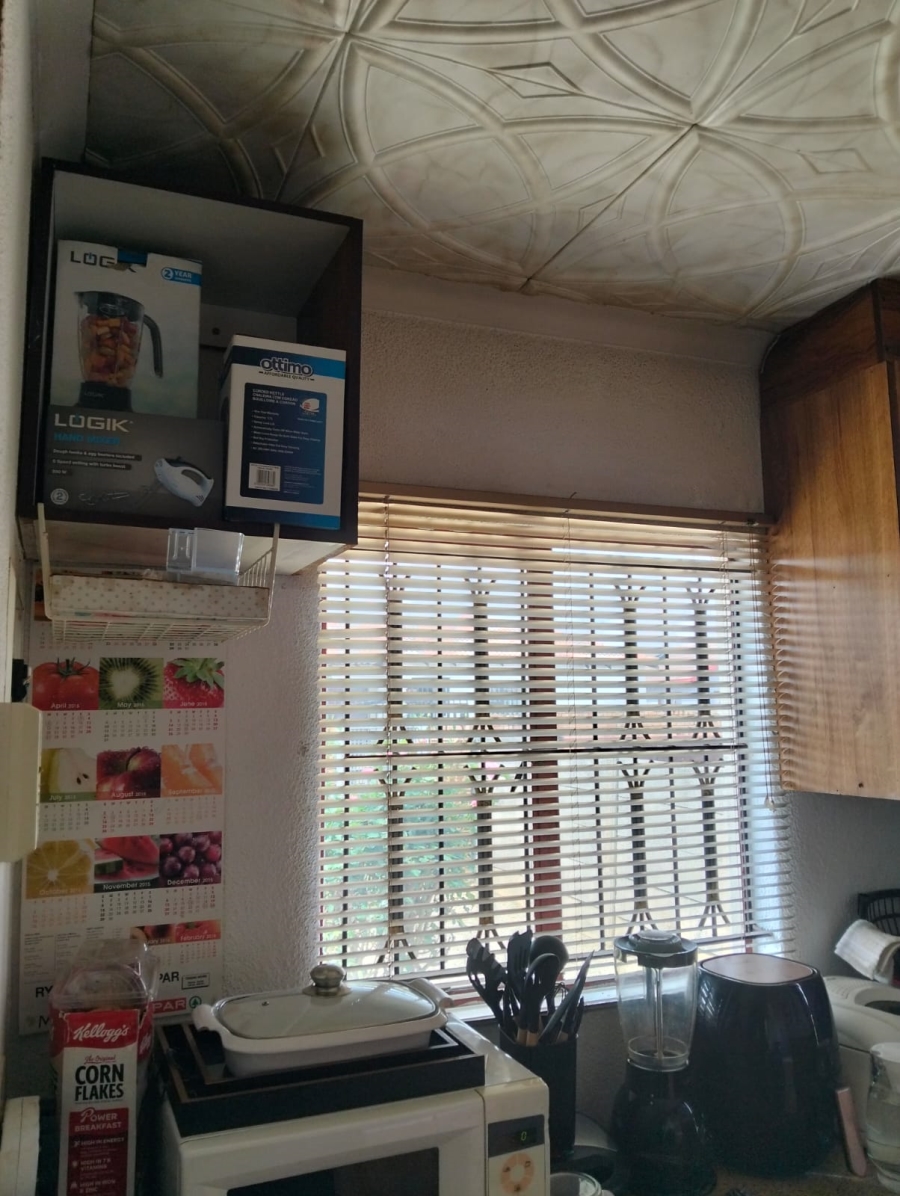 To Let 2 Bedroom Property for Rent in Cloverdene Gauteng