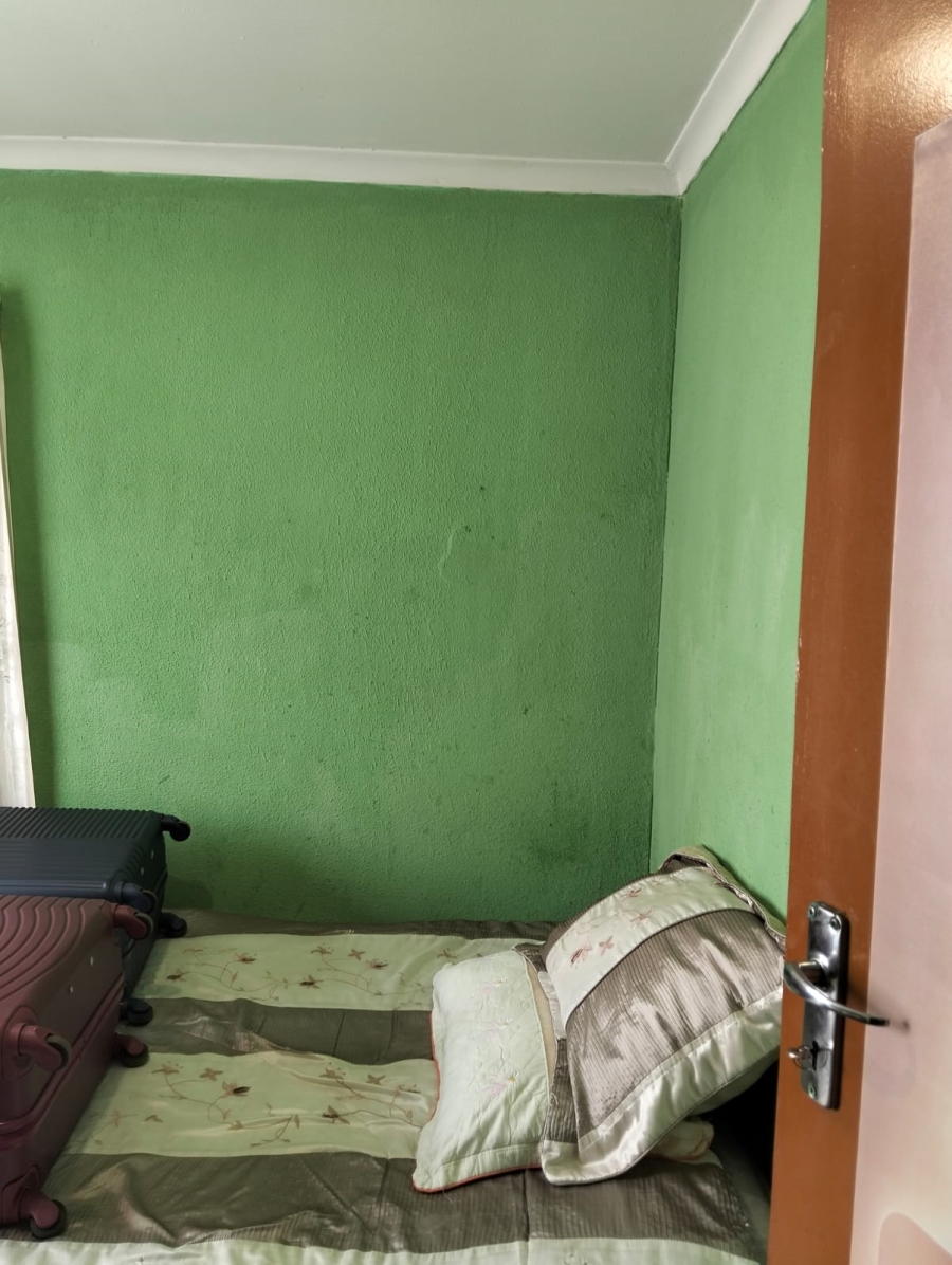 To Let 2 Bedroom Property for Rent in Cloverdene Gauteng