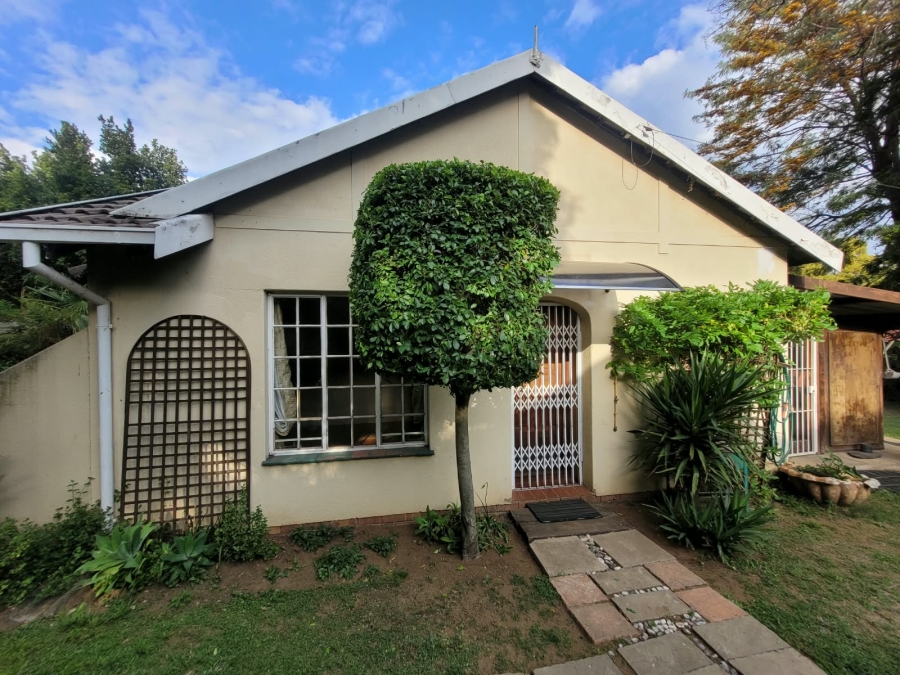 To Let 2 Bedroom Property for Rent in Bromhof Gauteng