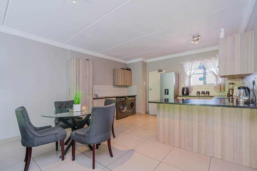 2 Bedroom Property for Sale in Broadacres Gauteng