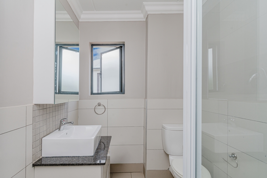 2 Bedroom Property for Sale in Broadacres Gauteng
