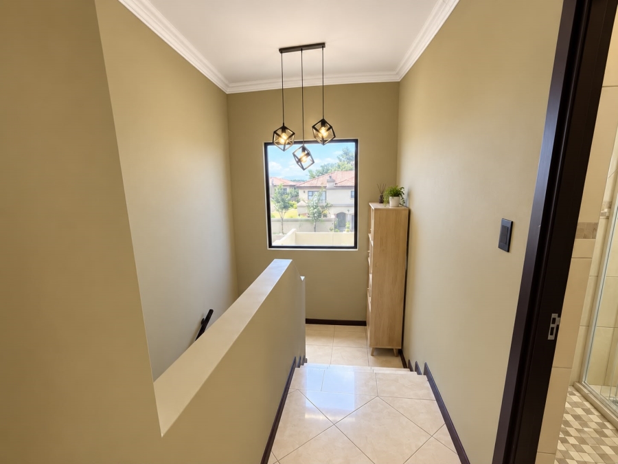 To Let 2 Bedroom Property for Rent in Broadacres Gauteng
