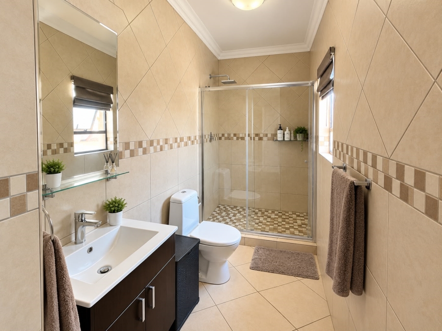 To Let 2 Bedroom Property for Rent in Broadacres Gauteng