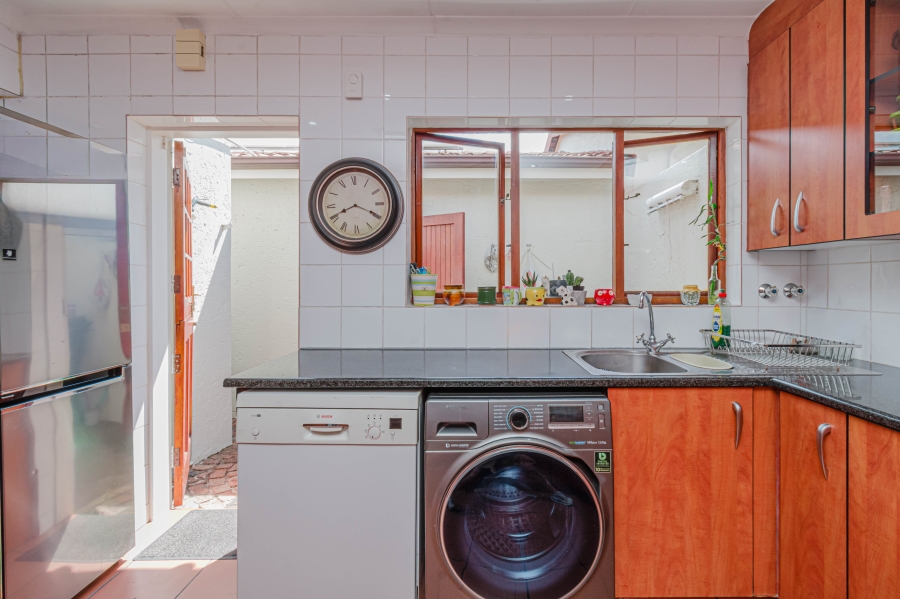 To Let 4 Bedroom Property for Rent in Fourways Gauteng