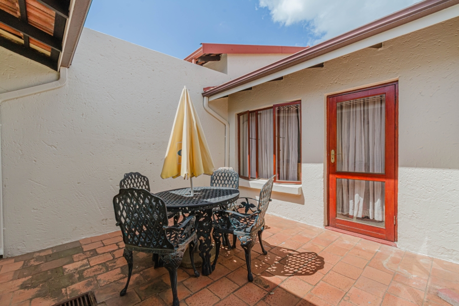 To Let 4 Bedroom Property for Rent in Fourways Gauteng