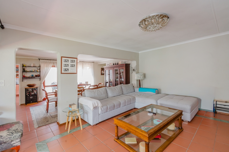 To Let 4 Bedroom Property for Rent in Fourways Gauteng