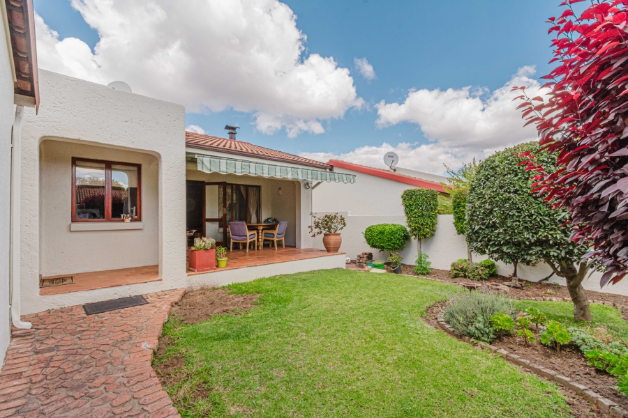 To Let 4 Bedroom Property for Rent in Fourways Gauteng