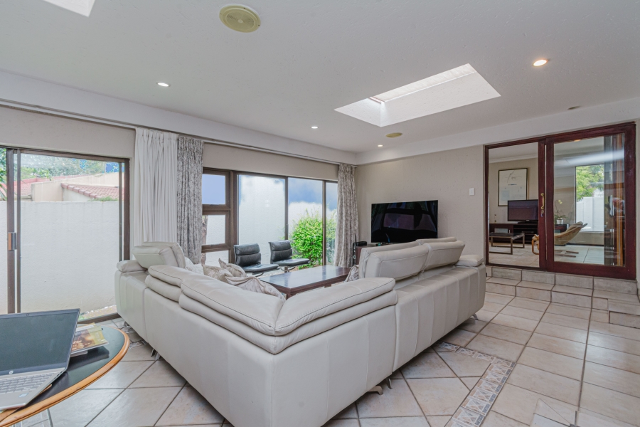 3 Bedroom Property for Sale in Lonehill Gauteng