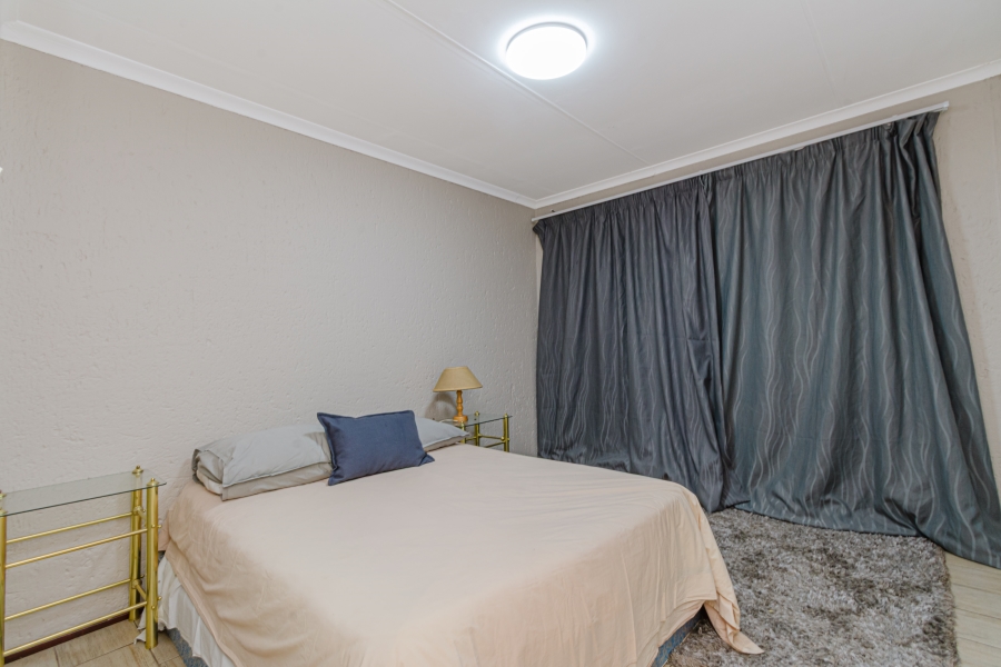 3 Bedroom Property for Sale in Lonehill Gauteng
