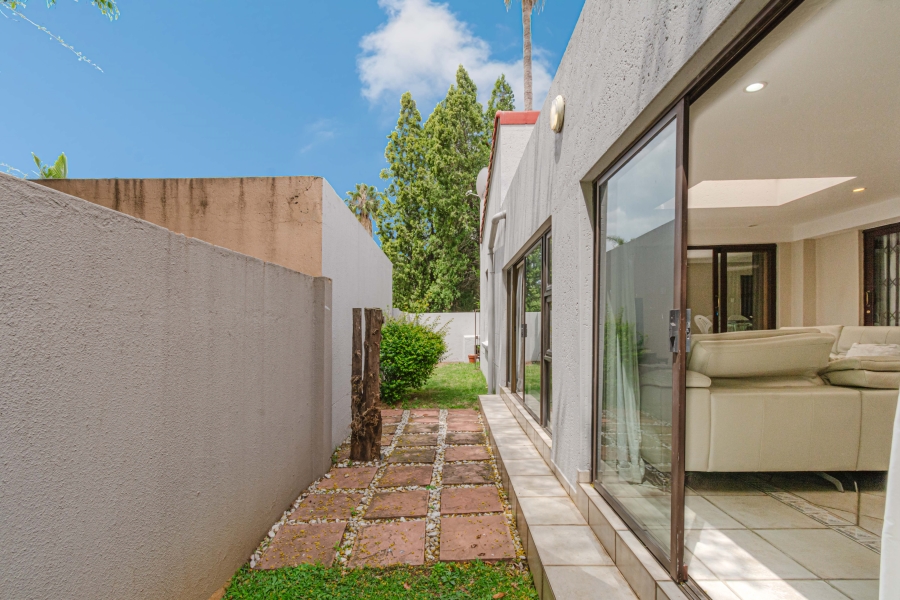3 Bedroom Property for Sale in Lonehill Gauteng