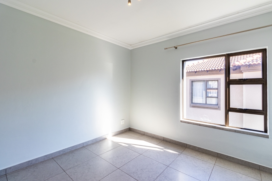 To Let 4 Bedroom Property for Rent in Willow Acres Gauteng