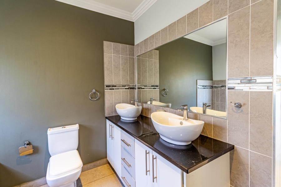 To Let 4 Bedroom Property for Rent in Willow Acres Gauteng