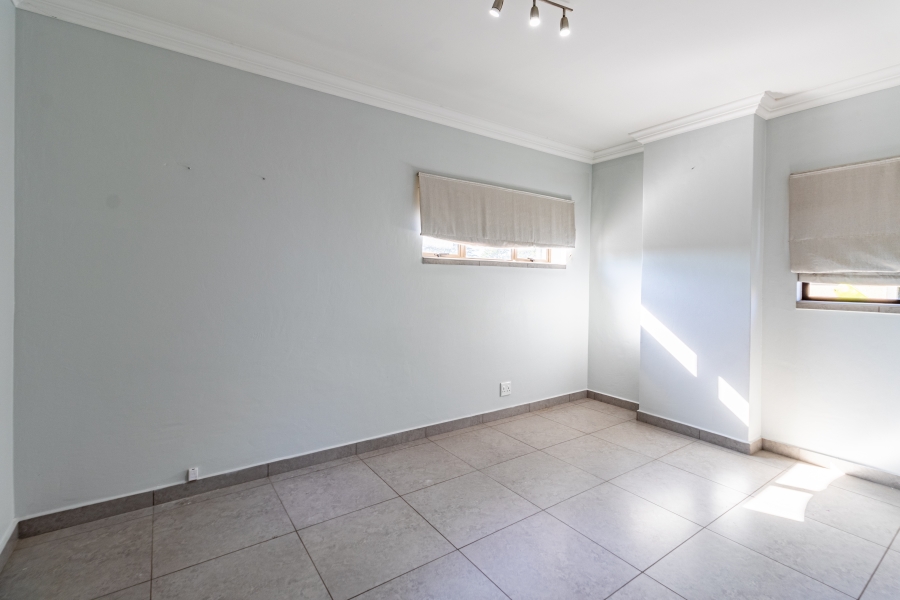 To Let 4 Bedroom Property for Rent in Willow Acres Gauteng