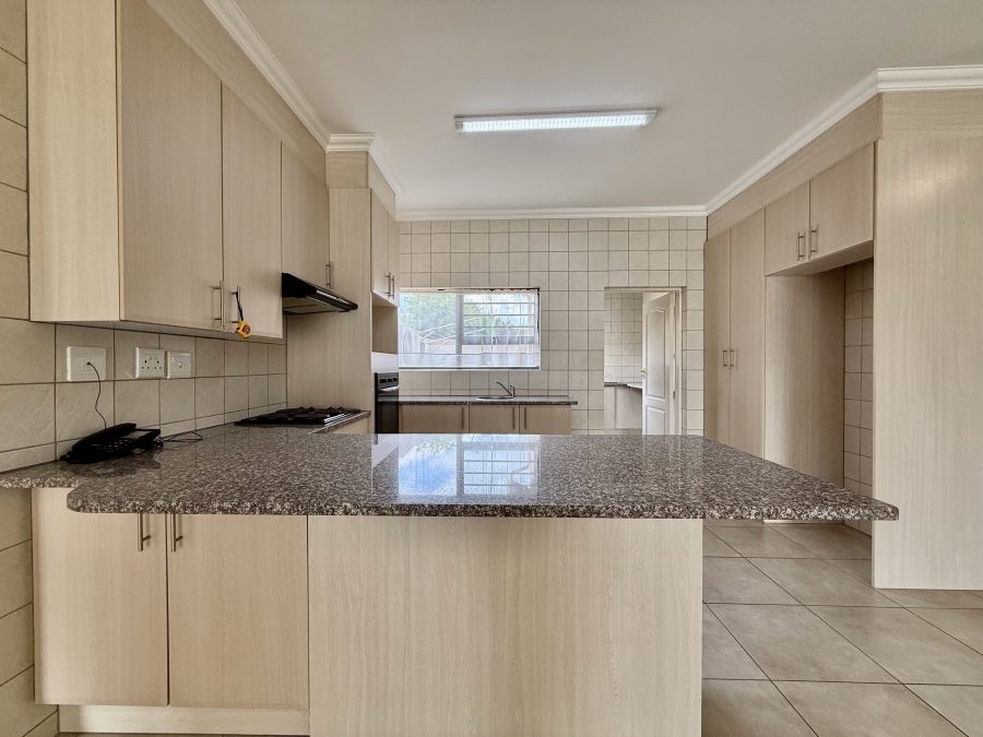 3 Bedroom Property for Sale in The Retreat Gauteng