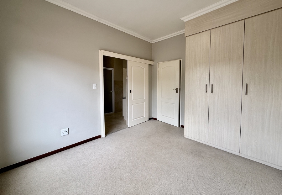 3 Bedroom Property for Sale in The Retreat Gauteng