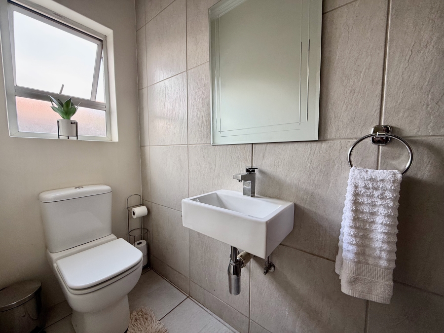 3 Bedroom Property for Sale in The Meadows Gauteng
