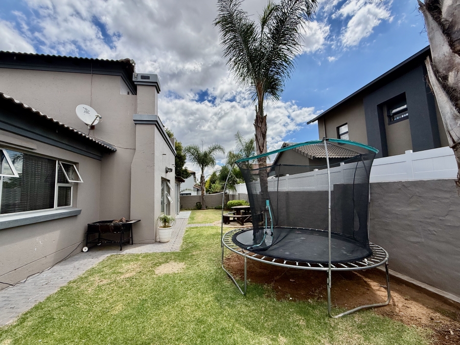 3 Bedroom Property for Sale in The Meadows Gauteng