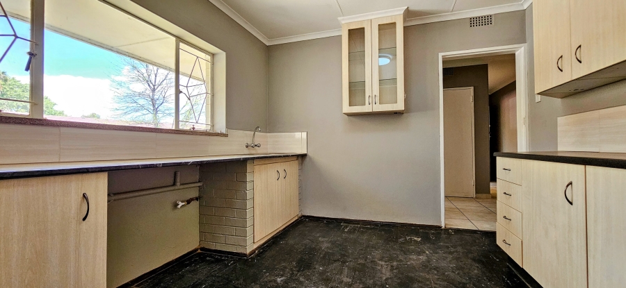 2 Bedroom Property for Sale in Three Rivers Proper Gauteng