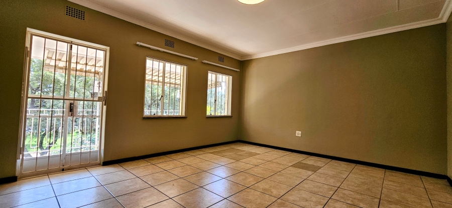 2 Bedroom Property for Sale in Three Rivers Proper Gauteng
