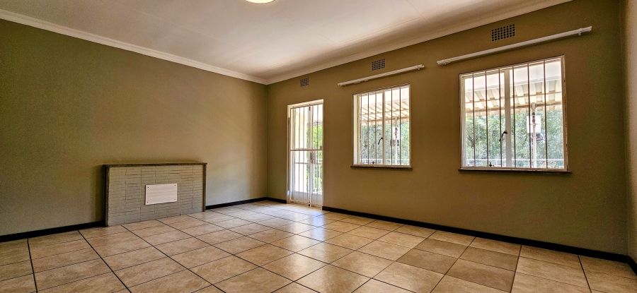 2 Bedroom Property for Sale in Three Rivers Proper Gauteng