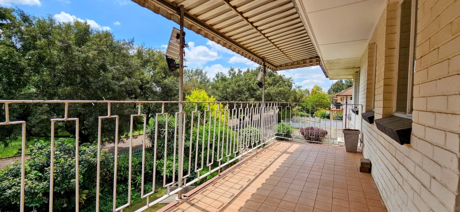 2 Bedroom Property for Sale in Three Rivers Proper Gauteng