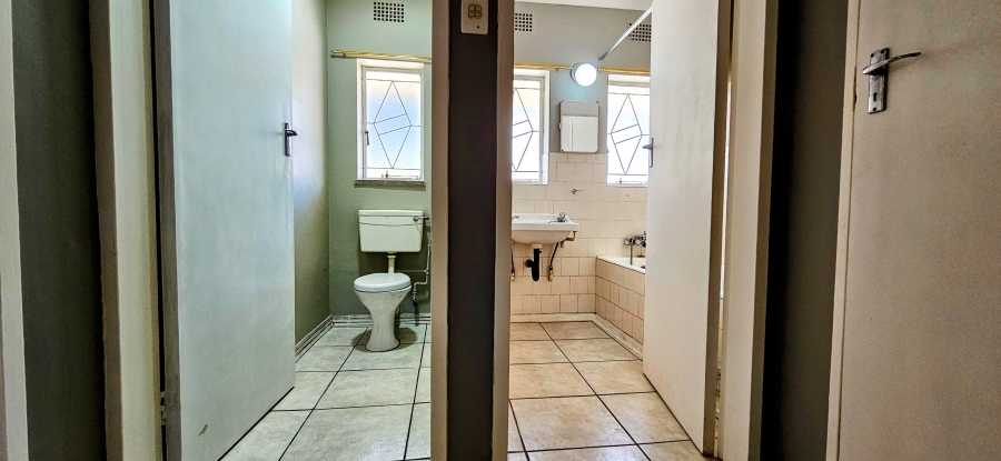 2 Bedroom Property for Sale in Three Rivers Proper Gauteng