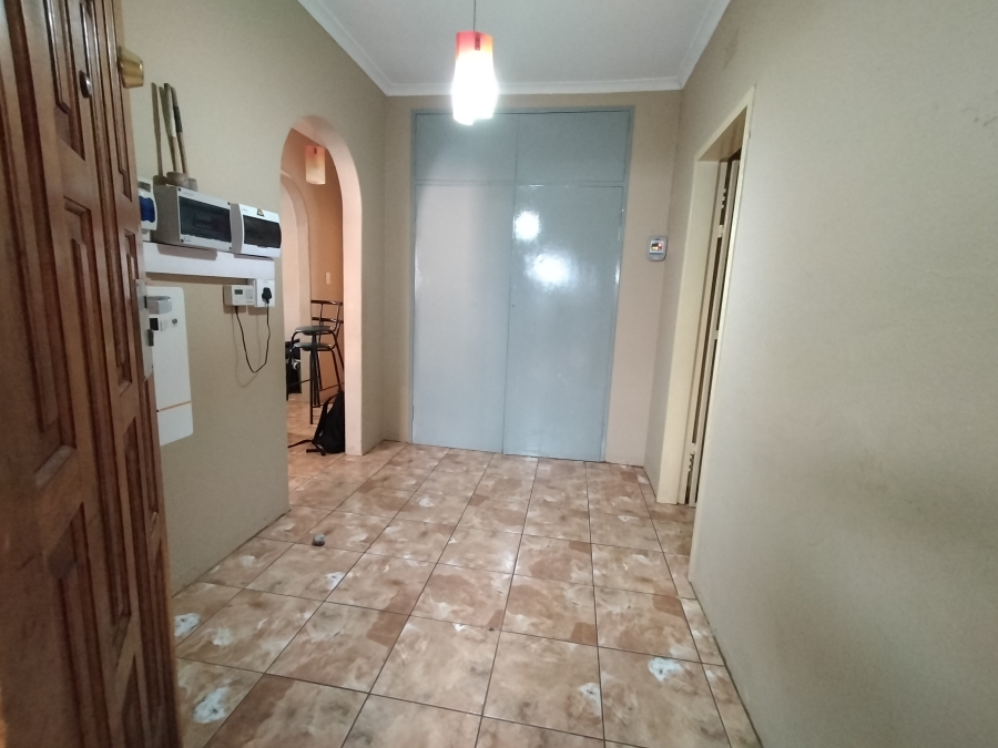 4 Bedroom Property for Sale in Roodekrans Gauteng