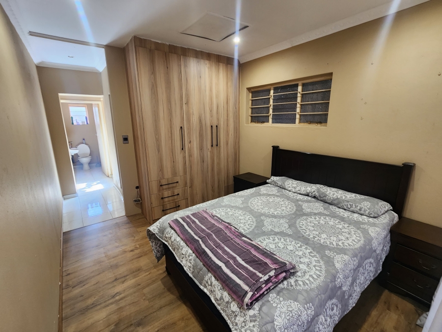 4 Bedroom Property for Sale in Roodekrans Gauteng